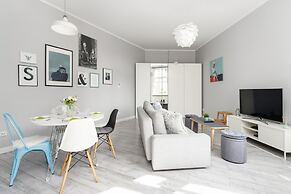 Scandi Małe Garbary Apartment by Renters