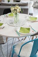 Scandi Małe Garbary Apartment by Renters