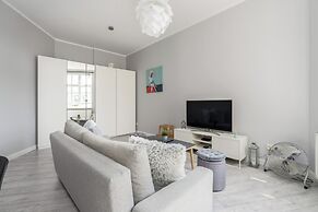 Scandi Małe Garbary Apartment by Renters