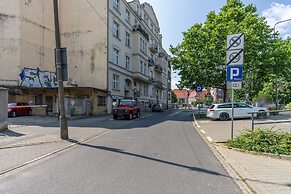 Scandi Małe Garbary Apartment by Renters