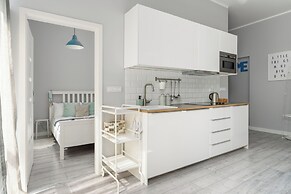 Scandi Małe Garbary Apartment by Renters