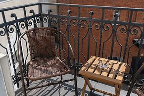 Scandi Małe Garbary Apartment by Renters