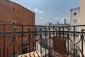 Scandi Małe Garbary Apartment by Renters