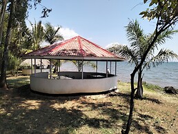 Bimoss Beach Resort & Campsite