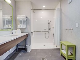 Hampton Inn & Suites Cincinnati Midtown Rookwood