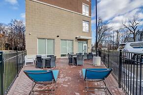 Hampton Inn & Suites Cincinnati Midtown Rookwood