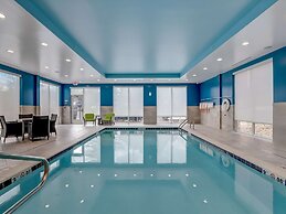 Hampton Inn & Suites Cincinnati Midtown Rookwood