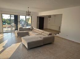 Impeccable 3-bed Villa in Tala - Paphos