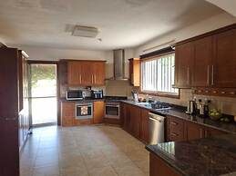 Impeccable 3-bed Villa in Tala - Paphos