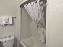 Studio 6 Belmont, CA – San Francisco - Redwood