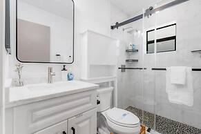 Lauderdale 1 Bedroom Lux by Opus