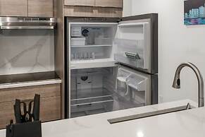 Lauderdale 1 Bedroom Lux by Opus