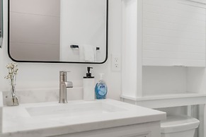 Lauderdale 1 Bedroom Lux by Opus