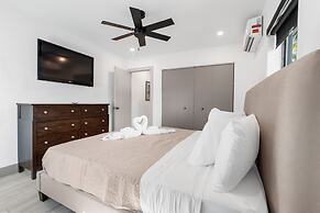 Lauderdale 1 Bedroom Lux by Opus