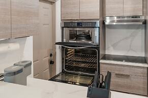 Lauderdale 1 Bedroom Lux by Opus