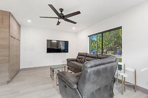 Lauderdale 1 Bedroom Lux by Opus