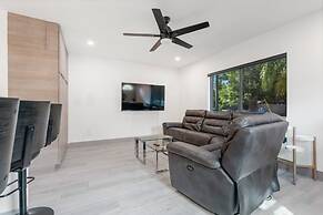 Lauderdale 1 Bedroom Lux by Opus