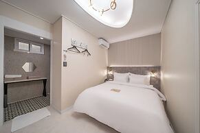 DK INCHEON AIRPORT HOTEL