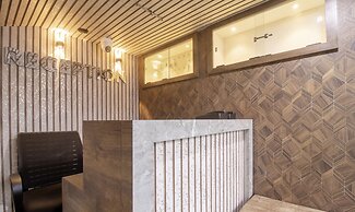 Treebo Elite Plaza, 700 Mtrs From Madikeri Fort