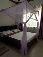 Olive Palm Suites Jinja