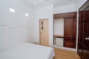 Trieu Vu Hotel & Apartment