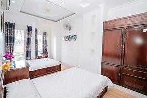 Trieu Vu Hotel & Apartment