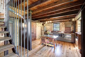 Old Chaff Mill Retreat - - luxury vineyard accommodation