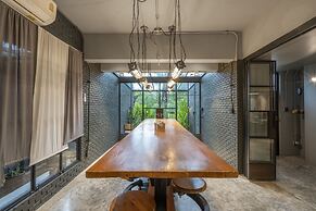 Phrip Phri Luxury Pool Villas