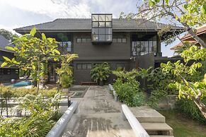 Phrip Phri Luxury Pool Villas