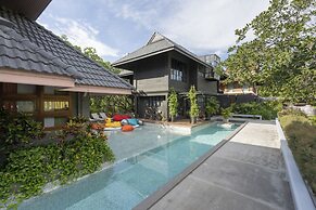 Phrip Phri Luxury Pool Villas