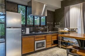 Phrip Phri Luxury Pool Villas