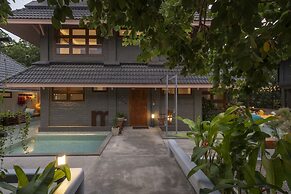 Phrip Phri Luxury Pool Villas
