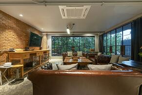 Phrip Phri Luxury Pool Villas