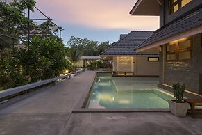 Phrip Phri Luxury Pool Villas