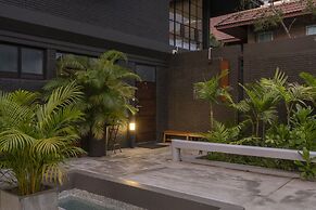 Phrip Phri Luxury Pool Villas