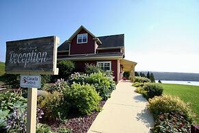 The Bread & Cheese Country Inn