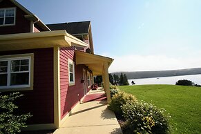 The Bread & Cheese Country Inn