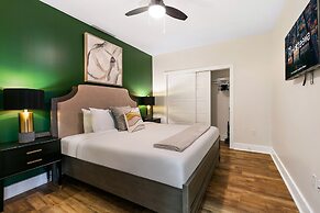 Festive 4BR Condo in the Heart of NOLA