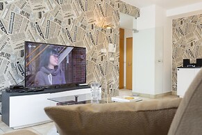 The Queen Luxury Apartmen-Villa Vittoria