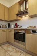 The Queen Luxury Apartmen-Villa Vittoria