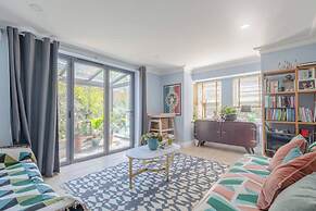 Beautiful & Modern 3BD House- Kennington!