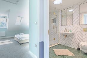 Beautiful & Modern 3BD House- Kennington!