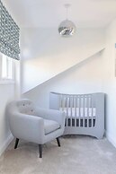 Beautiful & Modern 3BD House- Kennington!