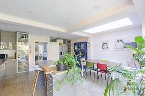 Beautiful & Modern 3BD House- Kennington!