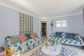 Beautiful & Modern 3BD House- Kennington!