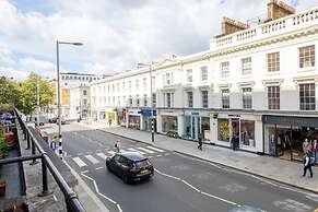 Sleek & Stylish 1BD Flat w/ Balcony - Kings Road