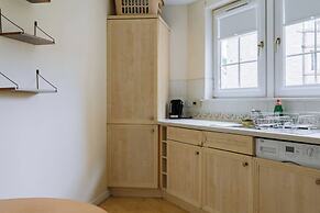 Snug & Serene 2BD Flat - Roseburn