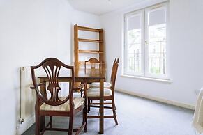 Snug & Serene 2BD Flat - Roseburn