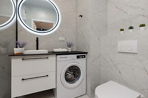 Warsaw Apartament Praga + AC by Renters