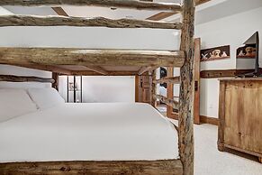 Ski-in Ski-out 1 Bdr+den In Exclusive Horizon Pass 1 Bedroom Condo by 